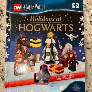 LEGO Harry Potter Holidays at Hogwarts Book
